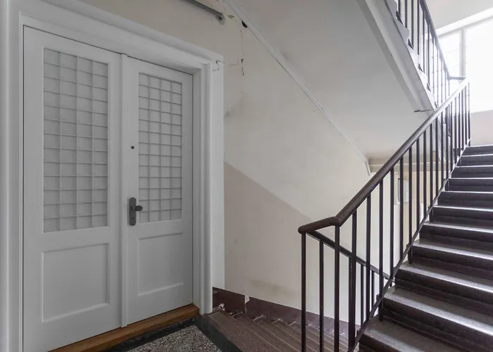 Bright And Spacious 2Bdr Apartment