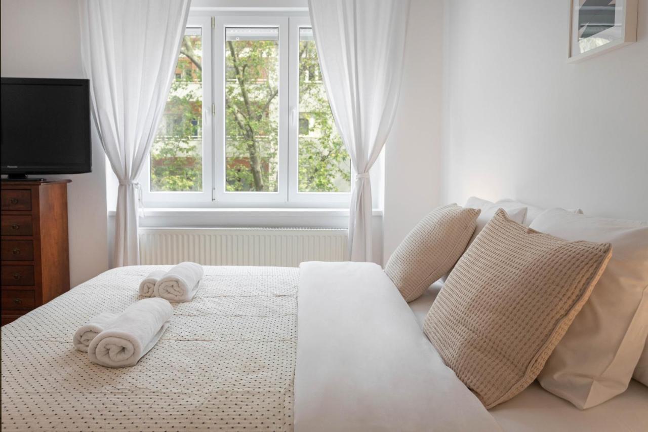 Bright And Spacious 2bdr *